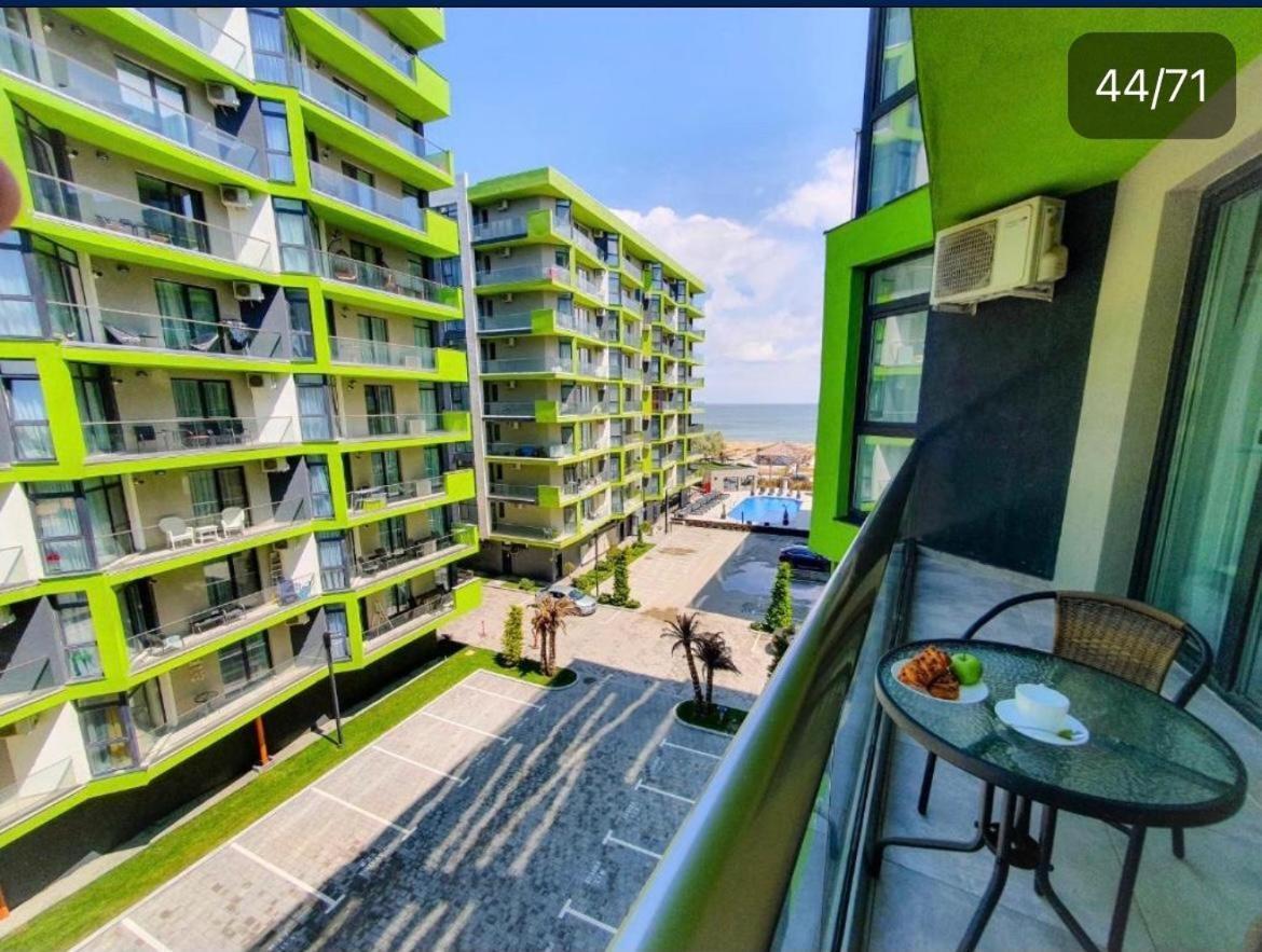 Bea Apartament On The Beach -Mamaia Nord Năvodari Exterior foto